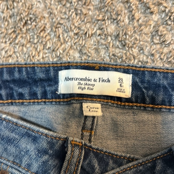 Abercrombie and fitch jeans - Picture 2 of 6
